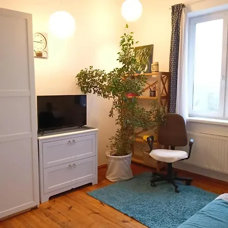Cozy In Warsaw's Praga Polnoc *